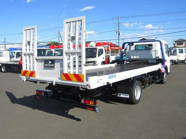 MITSUBISHI CANTER 2025