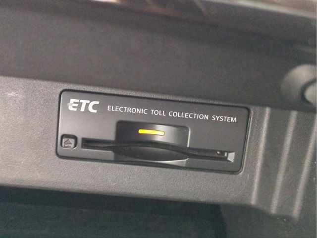 NISSAN FUGA HYBRID 2012