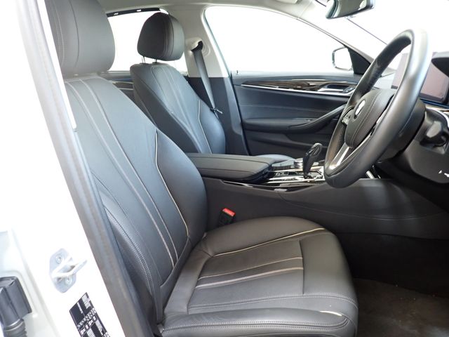 BMW BMW 5series sedan 2021