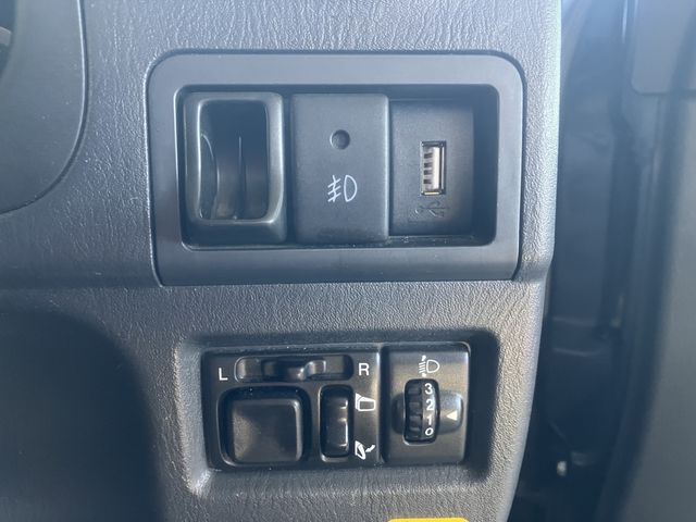 SUZUKI JIMNY 4WD 2008