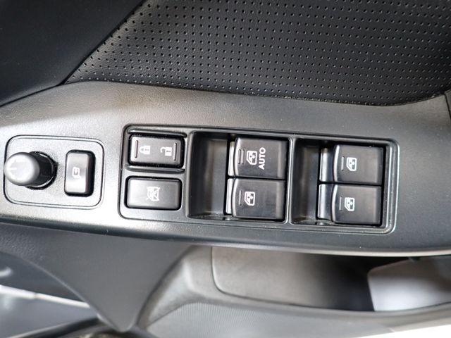 SUBARU FORESTER 2013