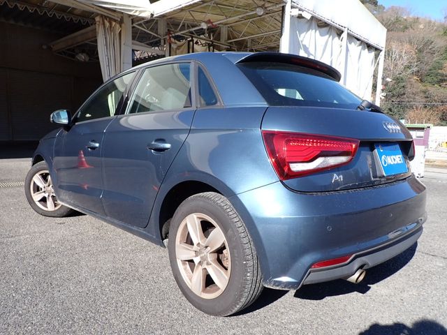 AUDI AUDI A1 SPORTBACK 2016