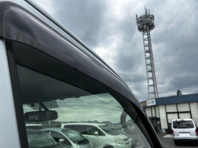 NISSAN NV350 CARAVAN 1.2t 2019