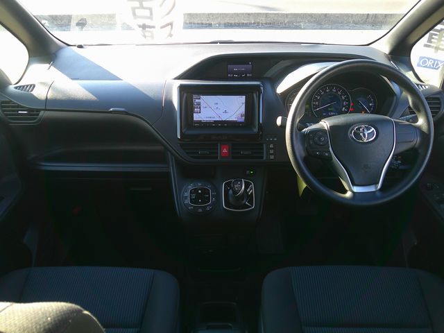 TOYOTA NOAH HYBRID 2020