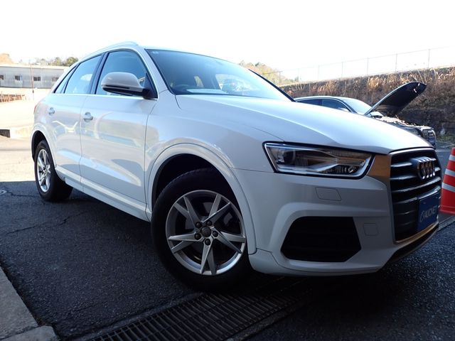 AUDI AUDI Q3 2016