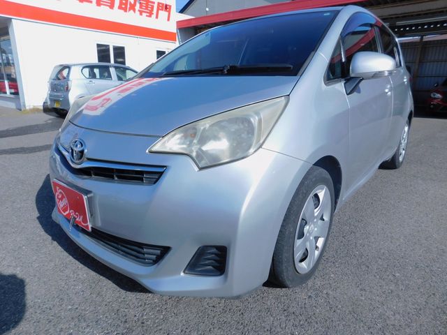 TOYOTA RACTIS 2010