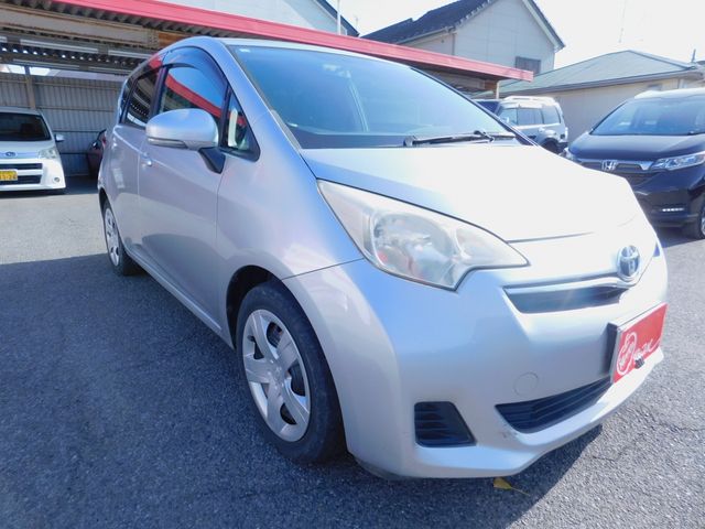 TOYOTA RACTIS 2010