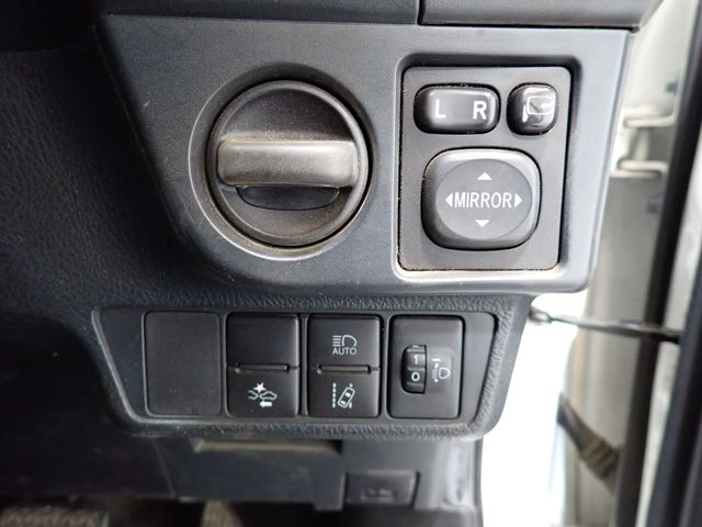 TOYOTA COROLLA FIELDER HYBRID 2016