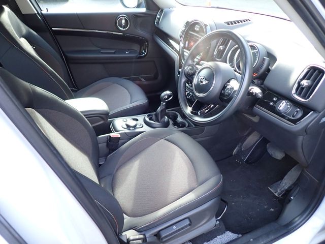 BMW BMW MINI COOPER D CROSSOVER 2017