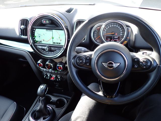 BMW BMW MINI COOPER D CROSSOVER 2017