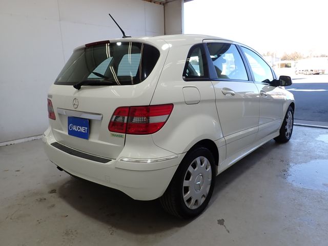 MERCEDES BENZ MERCEDES BENZ B class 2010