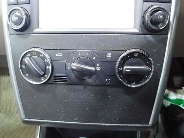 MERCEDES BENZ MERCEDES BENZ B class 2010