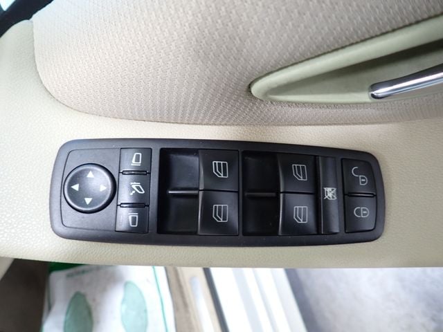 MERCEDES BENZ MERCEDES BENZ B class 2010