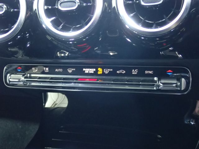 MERCEDES BENZ MERCEDES BENZ A class 2019