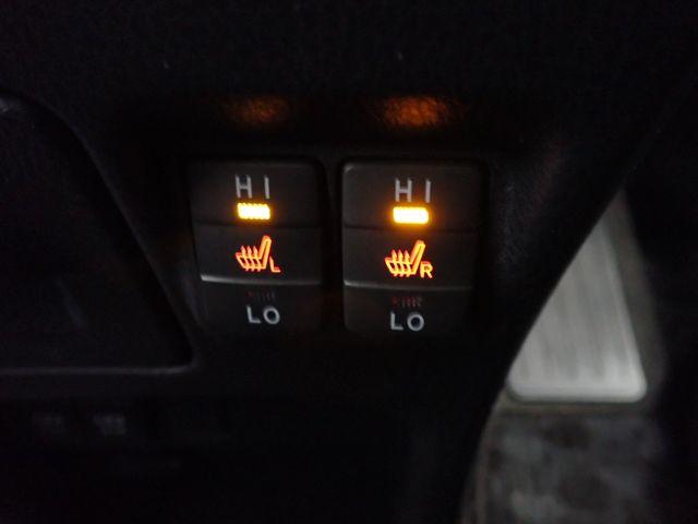 TOYOTA VOXY HYBRID 2018