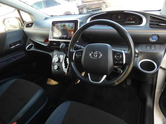 TOYOTA SIENTA HYBRID 2020