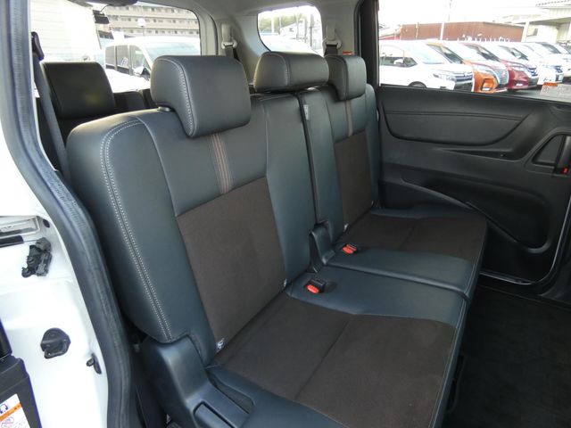 TOYOTA SIENTA HYBRID 2020