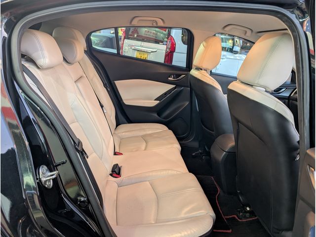 MAZDA AXELA SPORTS 2017