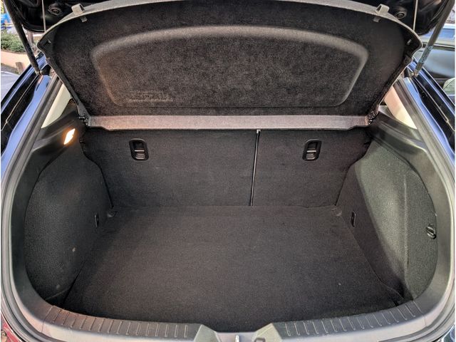 MAZDA AXELA SPORTS 2017