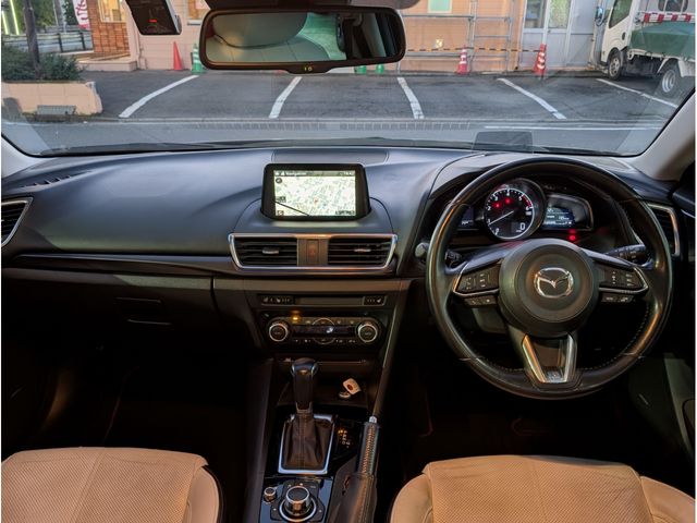 MAZDA AXELA SPORTS 2017