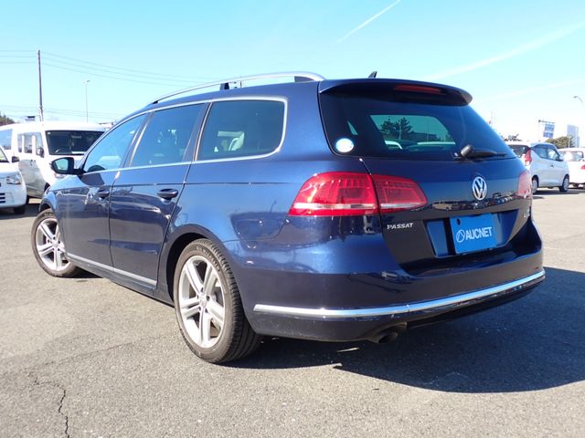 VOLKSWAGEN VOLKSWAGEN PASSAT VARIANT 2015