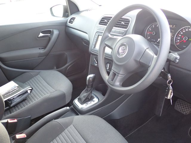 VOLKSWAGEN VOLKSWAGEN POLO 2011