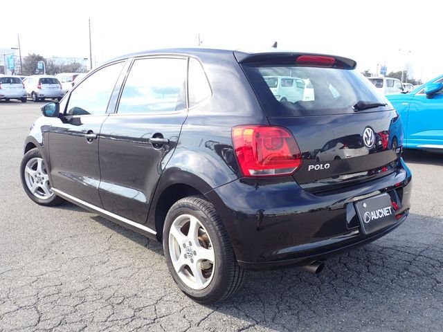 VOLKSWAGEN VOLKSWAGEN POLO 2011