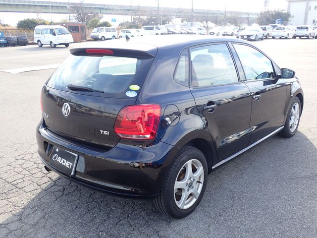 VOLKSWAGEN VOLKSWAGEN POLO 2011
