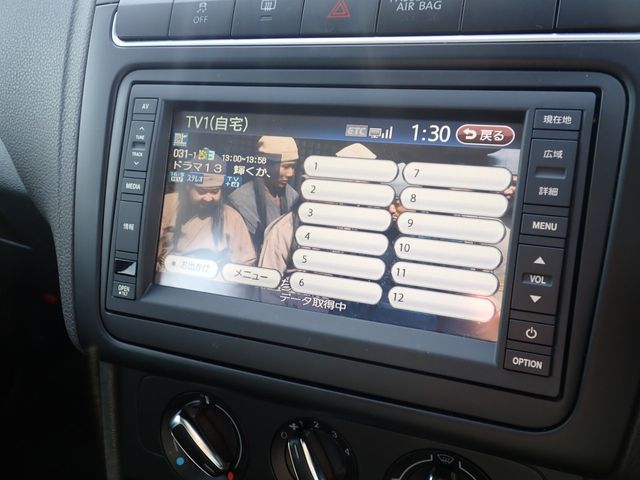 VOLKSWAGEN VOLKSWAGEN POLO 2011