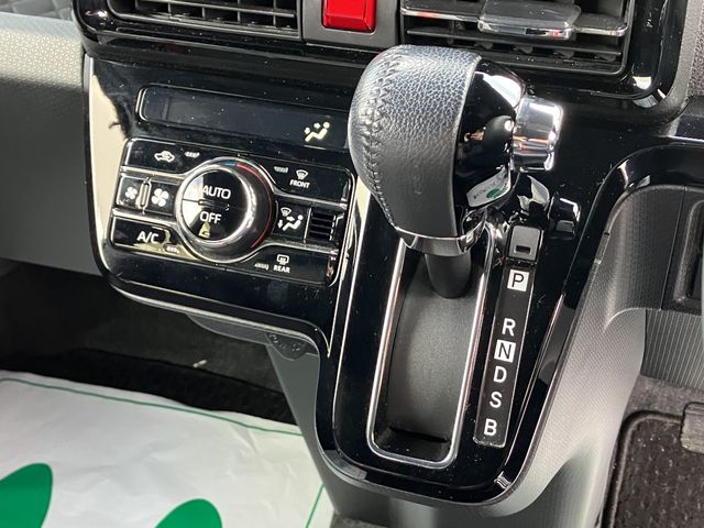 DAIHATSU TANTO CUSTOM 4WD 2021