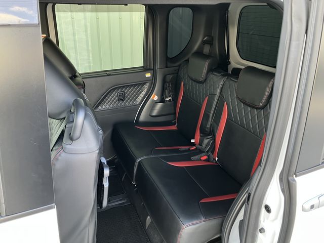 DAIHATSU TANTO CUSTOM 4WD 2021