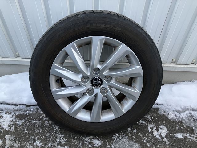 TOYOTA NOAH 4WD 2023