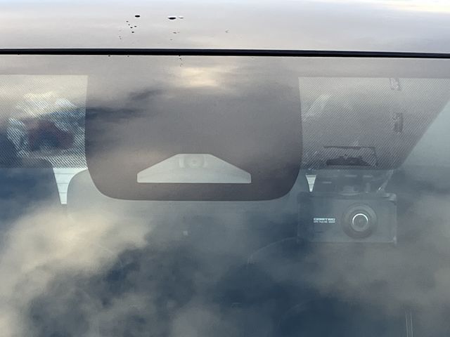 TOYOTA NOAH 4WD 2023