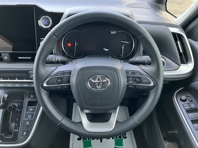 TOYOTA NOAH 4WD 2023