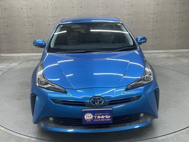 TOYOTA PRIUS 2019