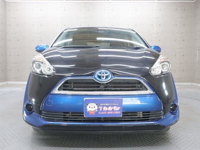 TOYOTA SIENTA HYBRID 2016