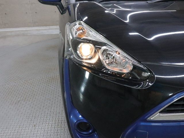 TOYOTA SIENTA HYBRID 2016