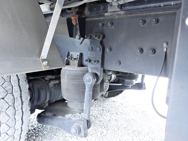 NISSAN DIESEL Quon 2018