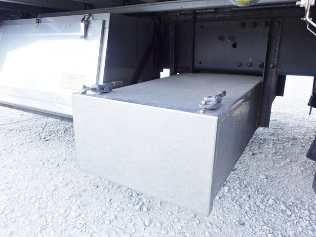 NISSAN DIESEL Quon 2018