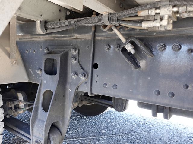 MITSUBISHI FUSOU SUPER GREAT 2017