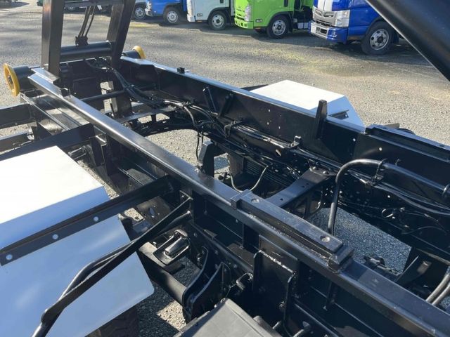 MITSUBISHI FUSOU FIGHTER 2006