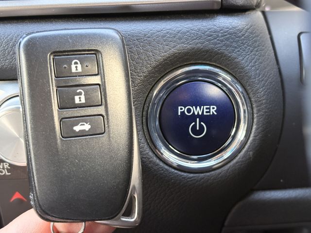 TOYOTA LEXUS GS300h 2017