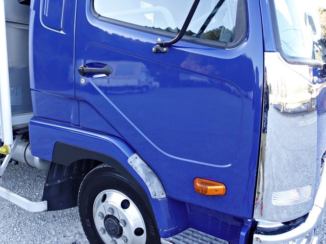 MITSUBISHI FUSOU FIGHTER 2012