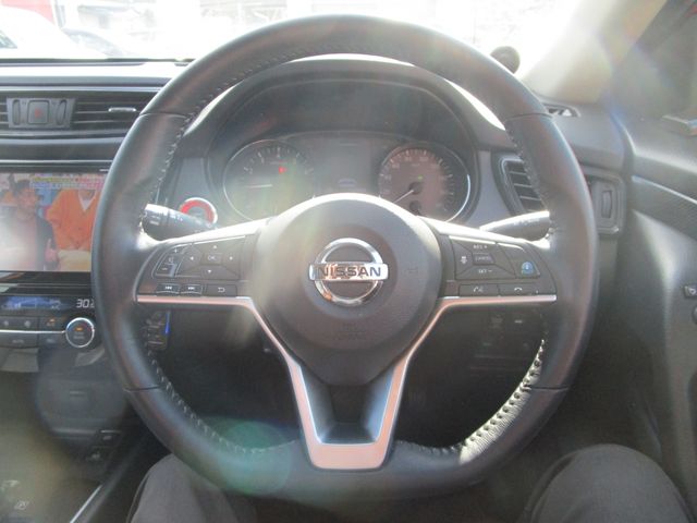 NISSAN X-TRAIL HYBRID 2WD 2017