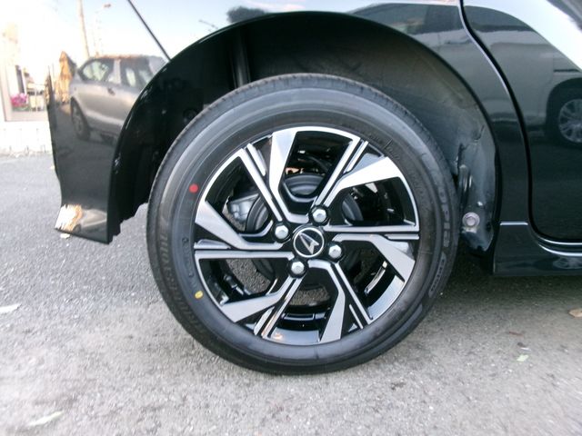 DAIHATSU TANTO CUSTOM 2025