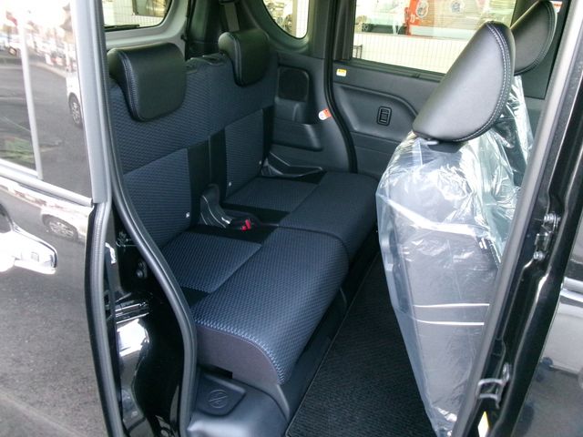 DAIHATSU TANTO CUSTOM 2025