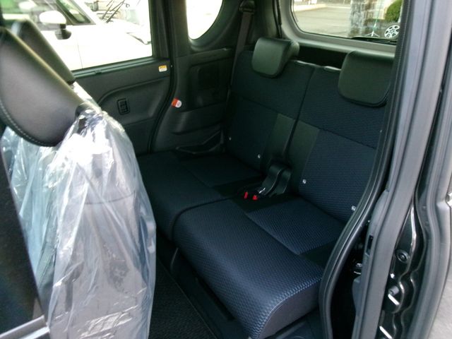 DAIHATSU TANTO CUSTOM 2025