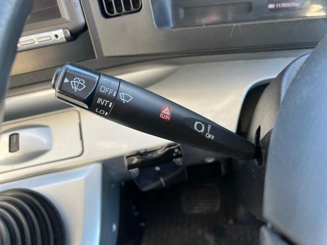 MITSUBISHI FUSOU AERO ACE 2013