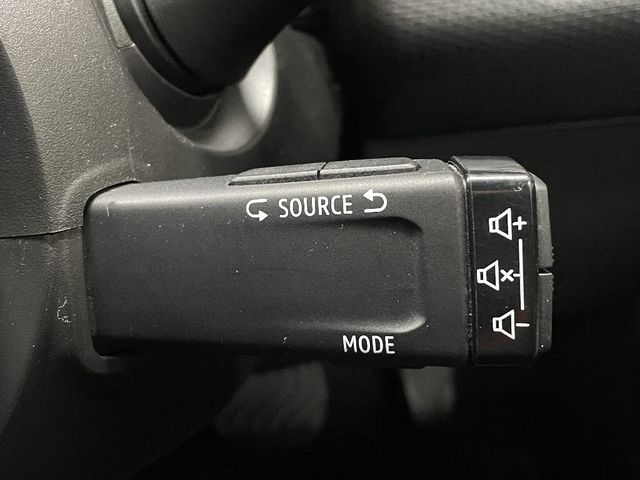 RENAULT RENAULT LUTECIA 2022