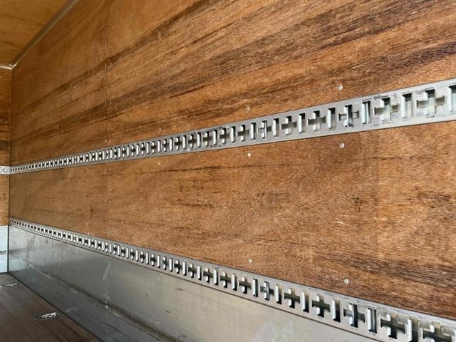 MITSUBISHI CANTER 2015